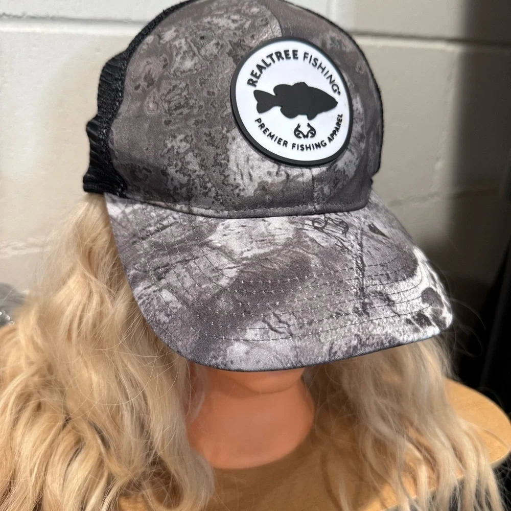 Realtree Fishing Black and Gray Fishing baseball Cap outdoor L/XL
